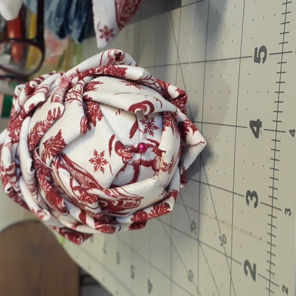 #21 Quilted Pinecone Shaped Christmas Ornament approximately 3"x4.5". Rustic. - Picture 3 of 3